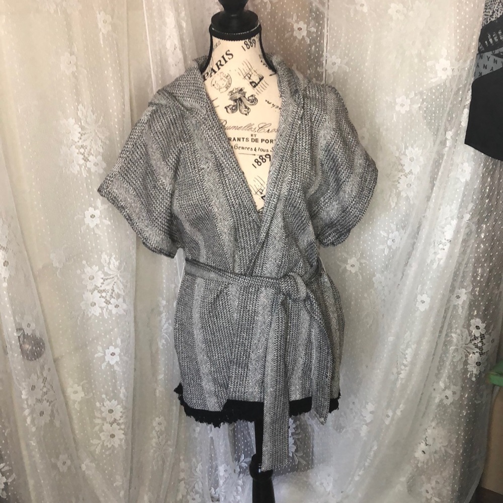 NWT Ecote By Urban Outfitters hooded kimono cotton fringe weave sash OS